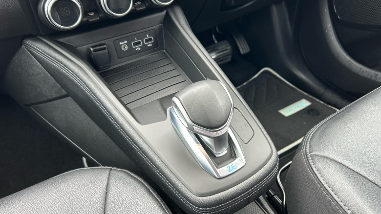 Renault Zoe 100kW i GT Line R135 50kWh Rapid Charge 5dr Auto Electric Hatchback